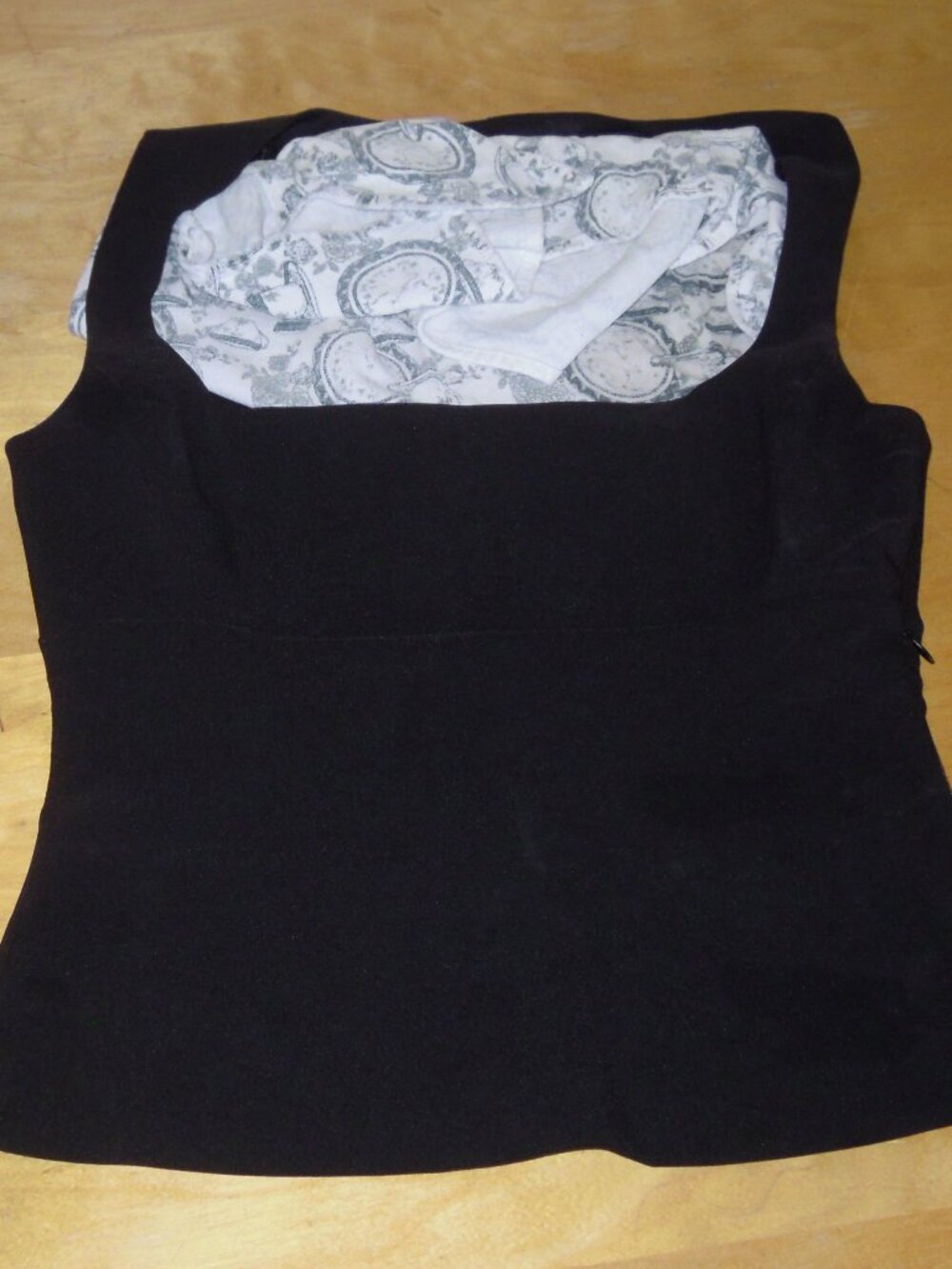 Zara Black Top Fitted Square Neck Sleeveless SIZE SMALL NWT Side Zipper